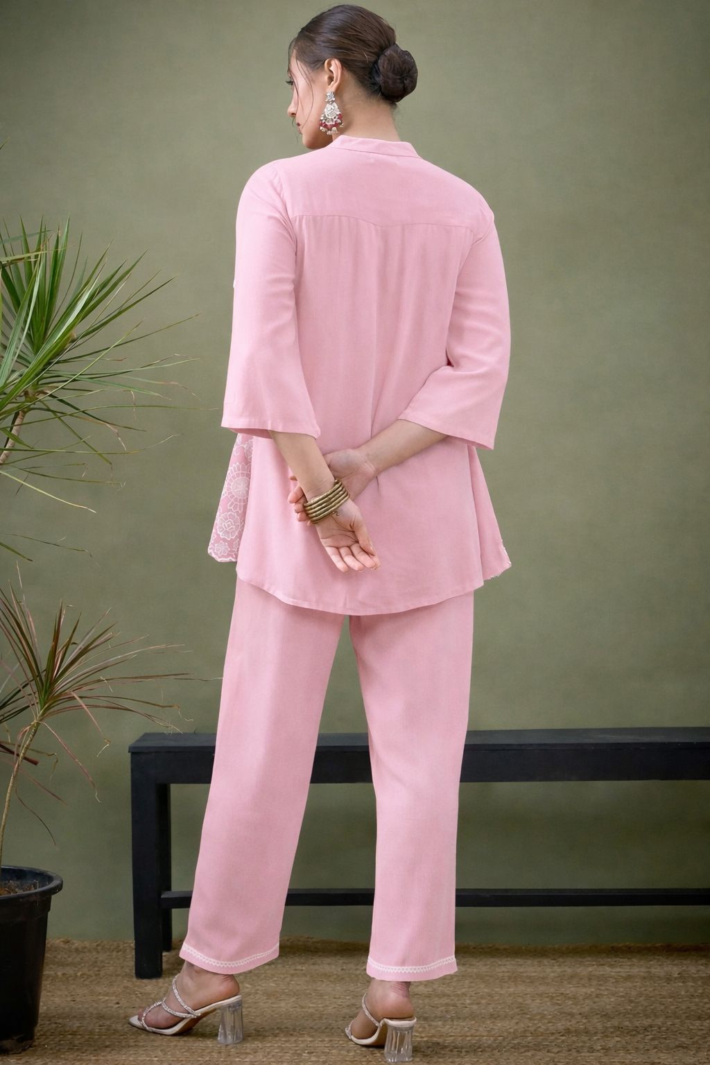 New✨✨ Refresh your work wardrobe with beautiful colours co-ord Set ! This cordset cotton 60*60 ensemble is designed for comfort and style, perfect for your busy days.